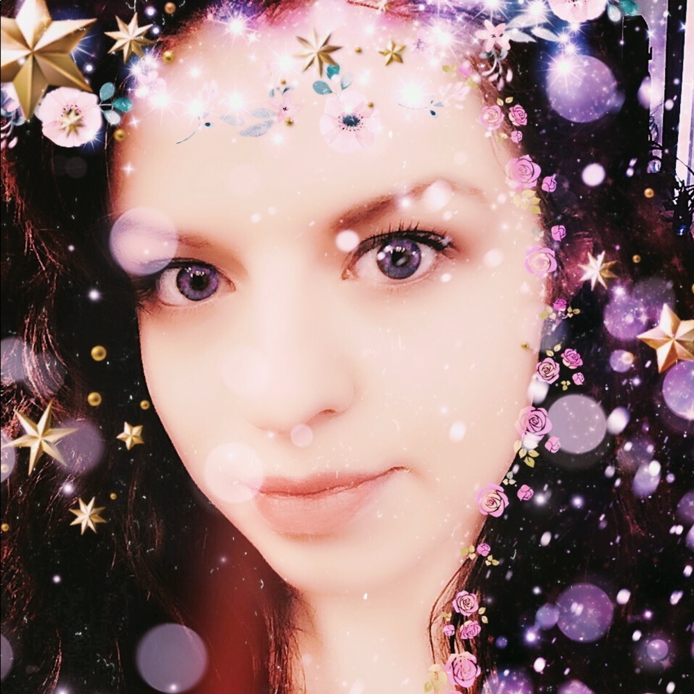 Meet your Posher, Lily